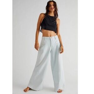 Free People Charlie Wide Leg Pleated Jeans Size 29 NWOT